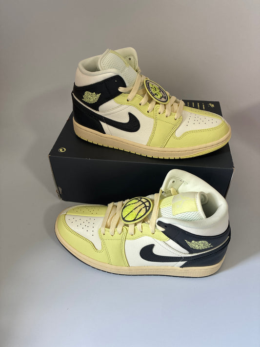 WMNS AIR JORDAN 1 MID SE sail/luminous green-anthracite new size:10 HQ3008 130