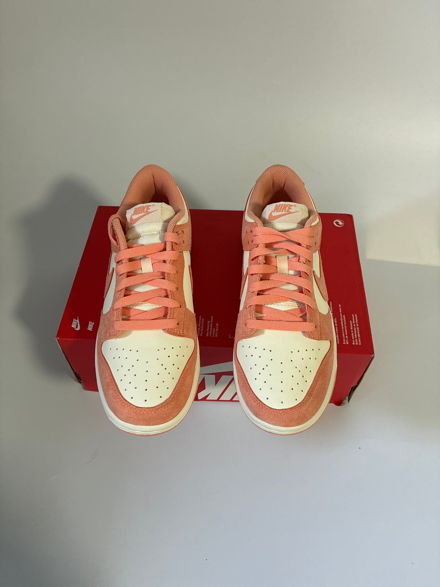 WMNS NIKE DUNK LOW soft pearl/apricot agate-white new size9 HJ7673 003