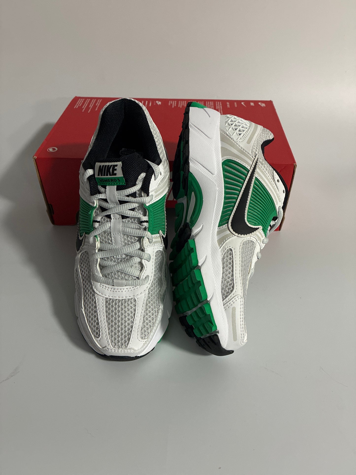 W NIKE ZOOM VOMERO 5 stadium green FJ2028 102