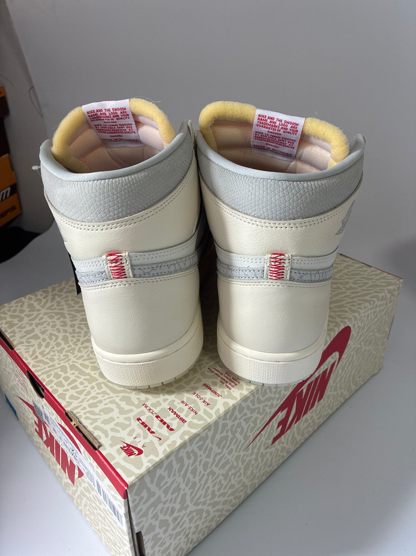 AIR JORDAN 1 RETRO HIGH OG sail/university red -pale ivory new size:12.5men IH4363 100