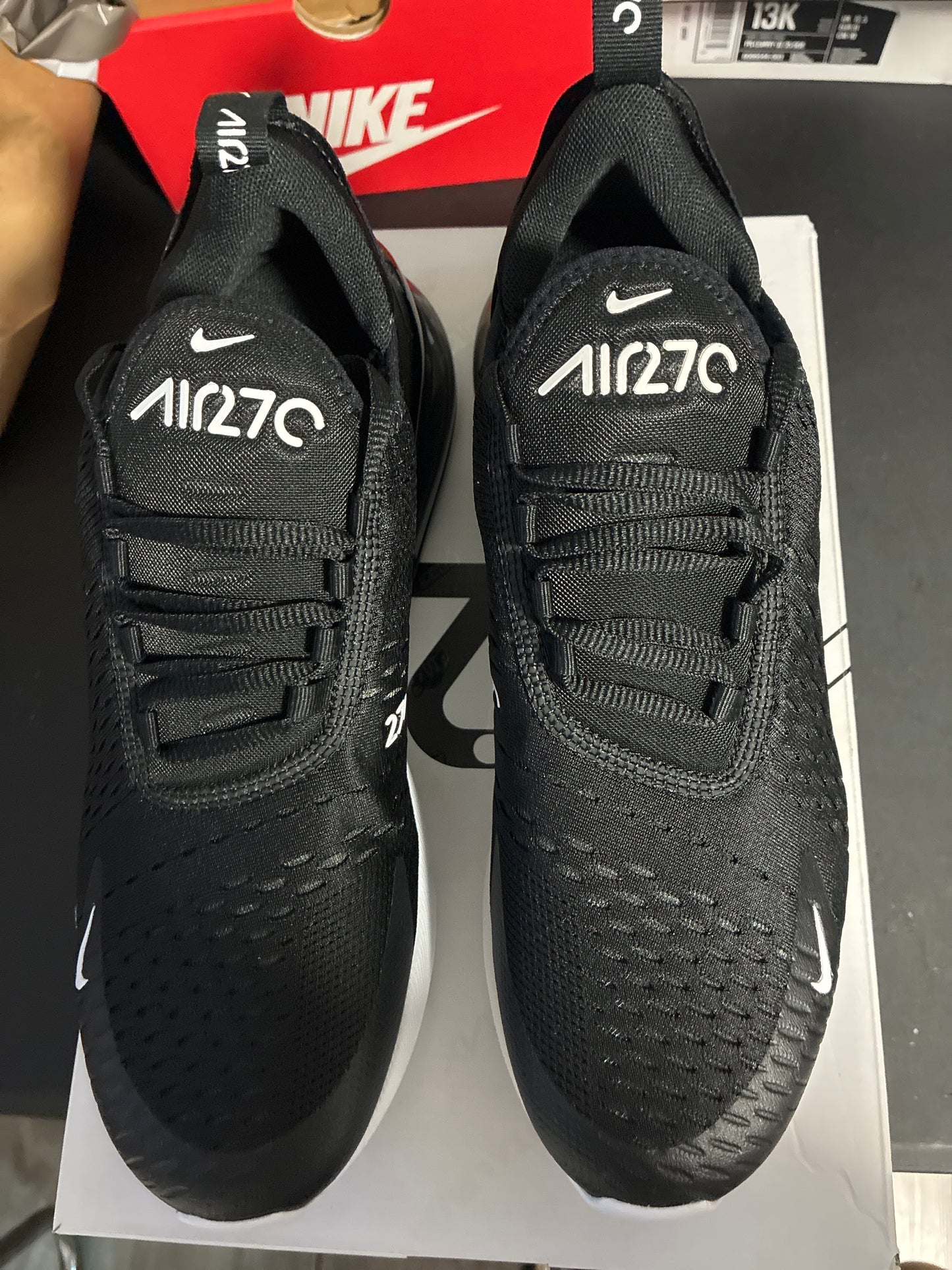W AIR MAX 270
