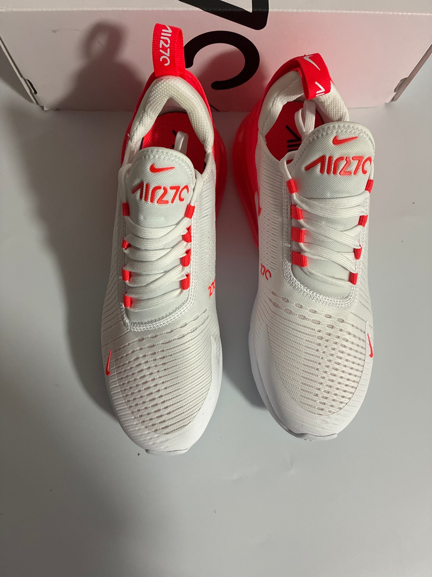 W NIKE AIR MAX 270 white/bright crimson-white new size:9 HJ3222 102
