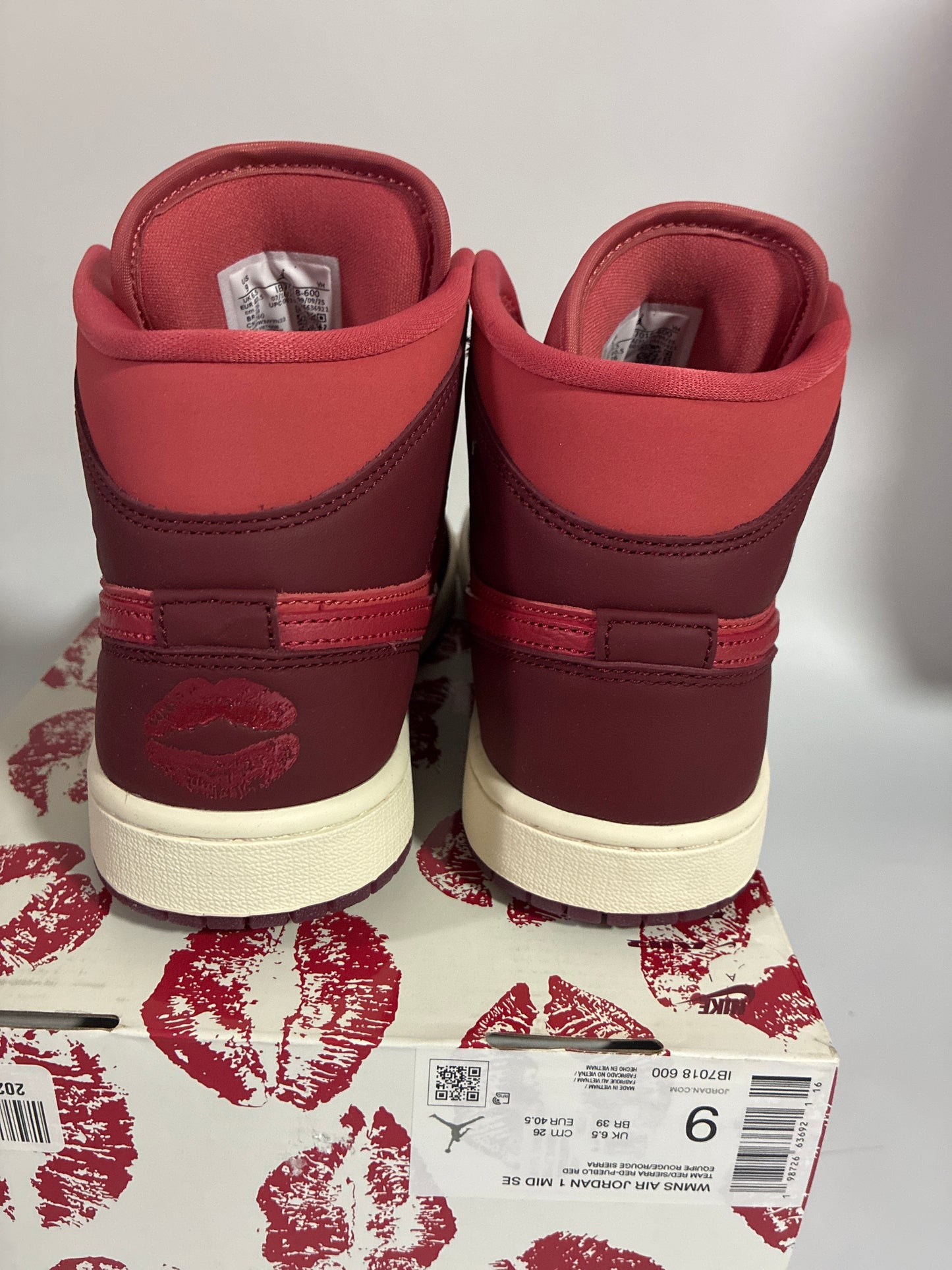 WMNS AIR JORDAN 1MID SE team red/sierra red-Pueblo red new size:9 IB7018 600