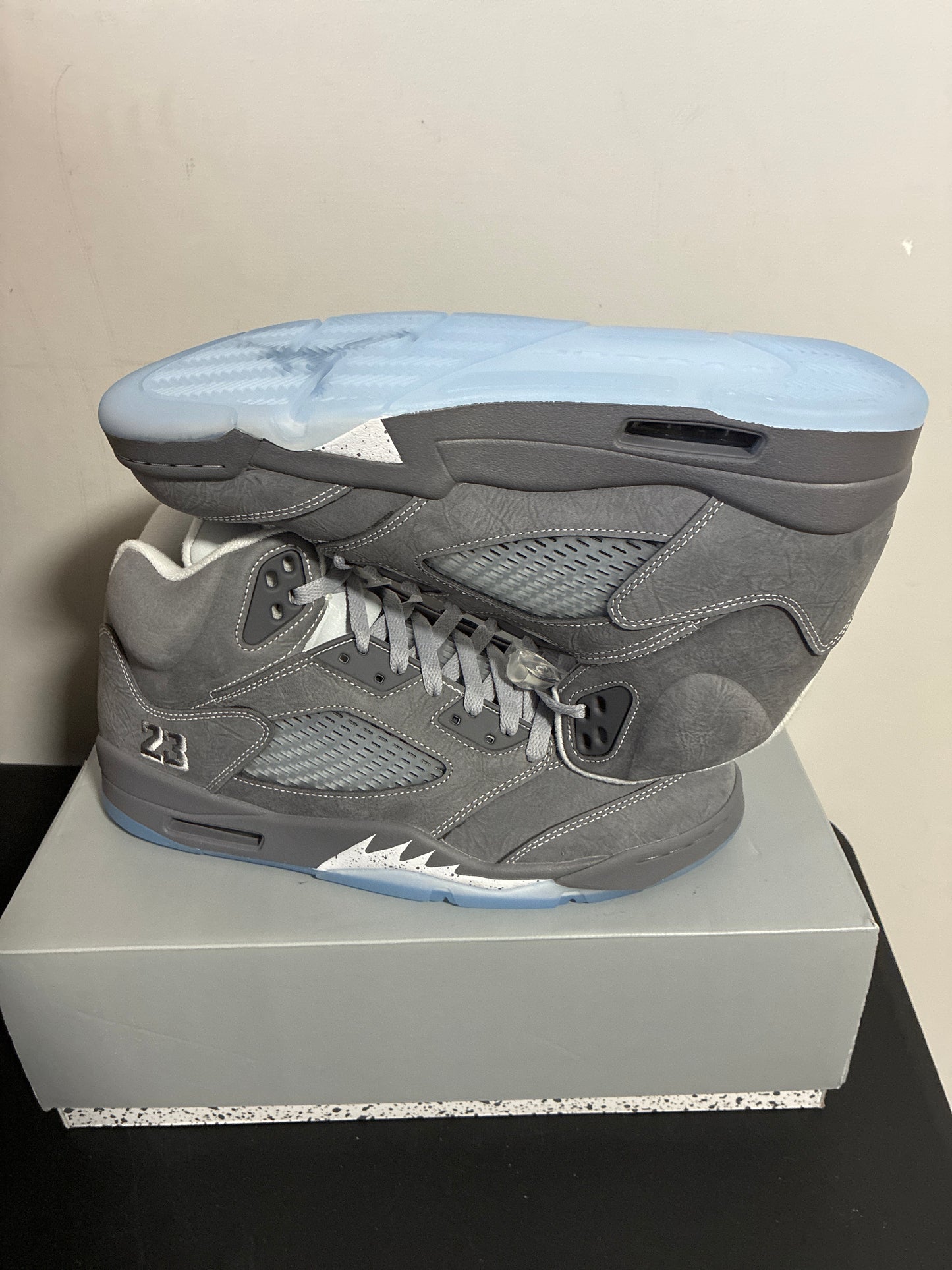 AIR JORDAN 5 RETRO