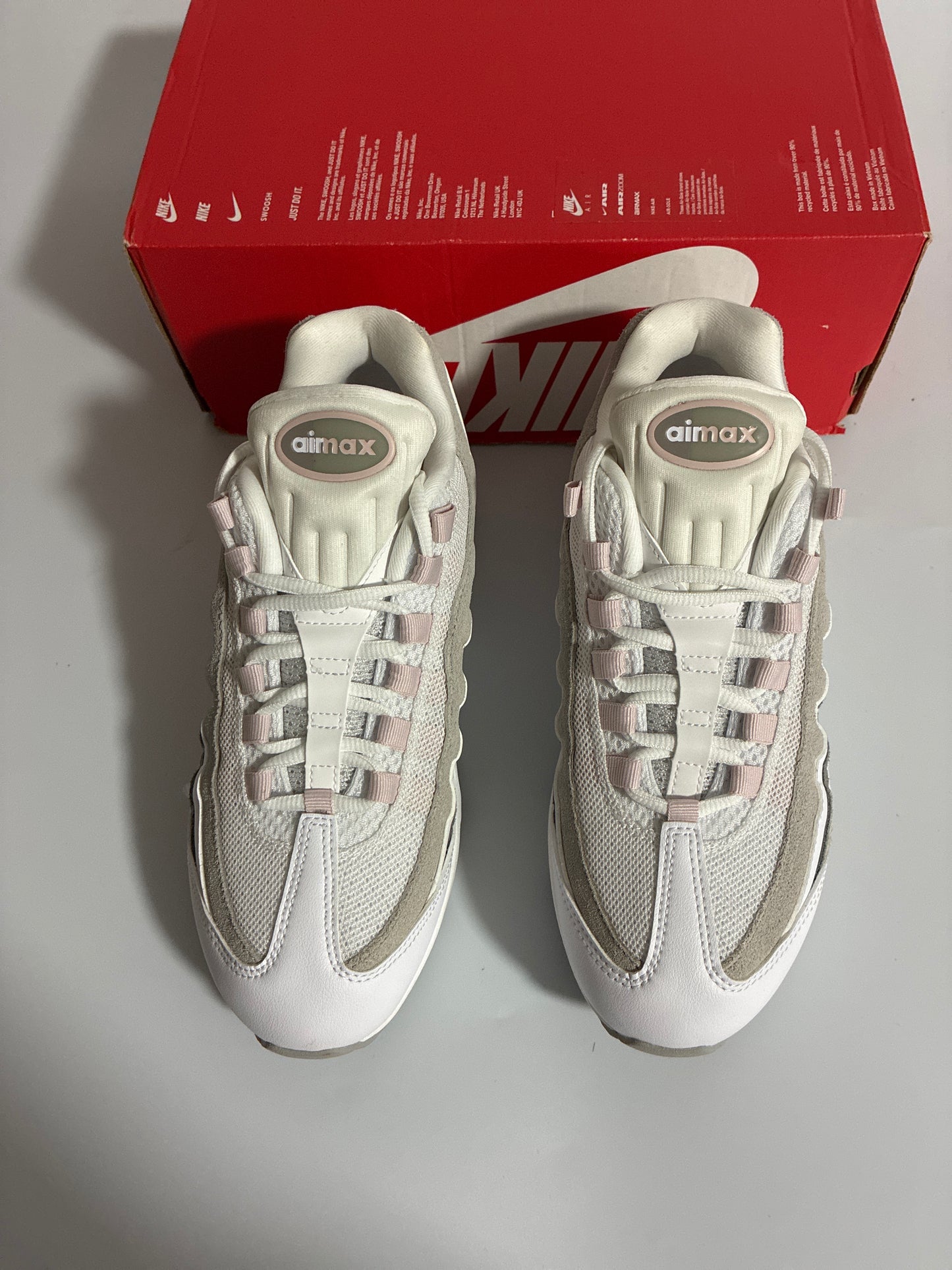 W NIKE AIR MAX 95 white/silt red light size:9 new IB6396 102