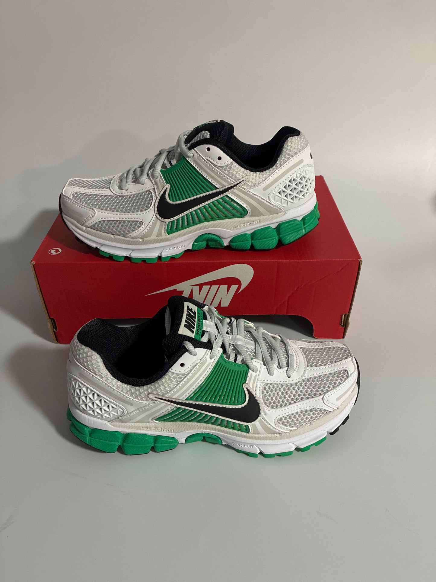 W NIKE ZOOM VOMERO 5 stadium green FJ2028 102