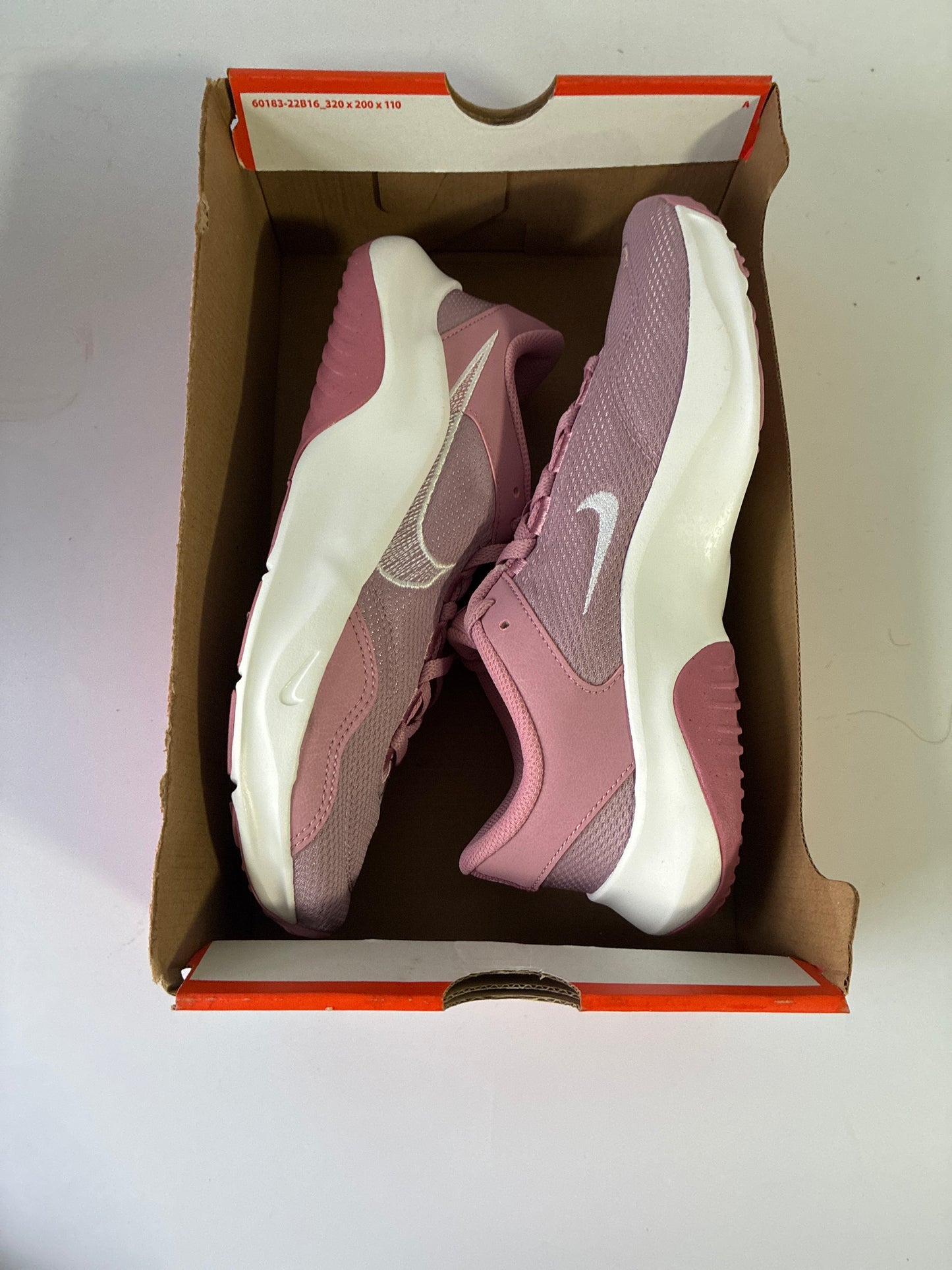 W NIKE LEGEND ESSENTIAL 3 NN 9w DM1119 600