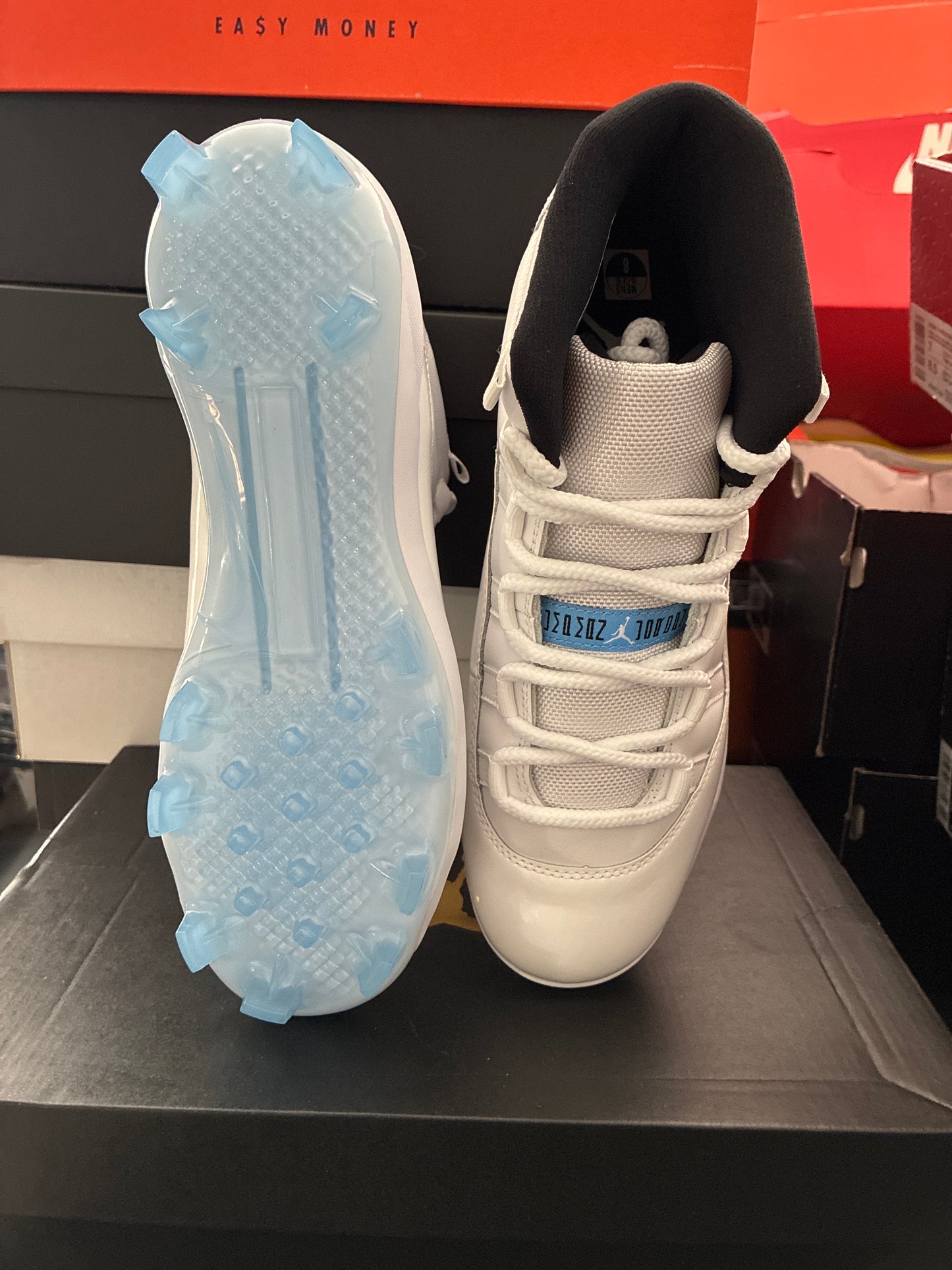 JORDAN 11 RETRO MCS