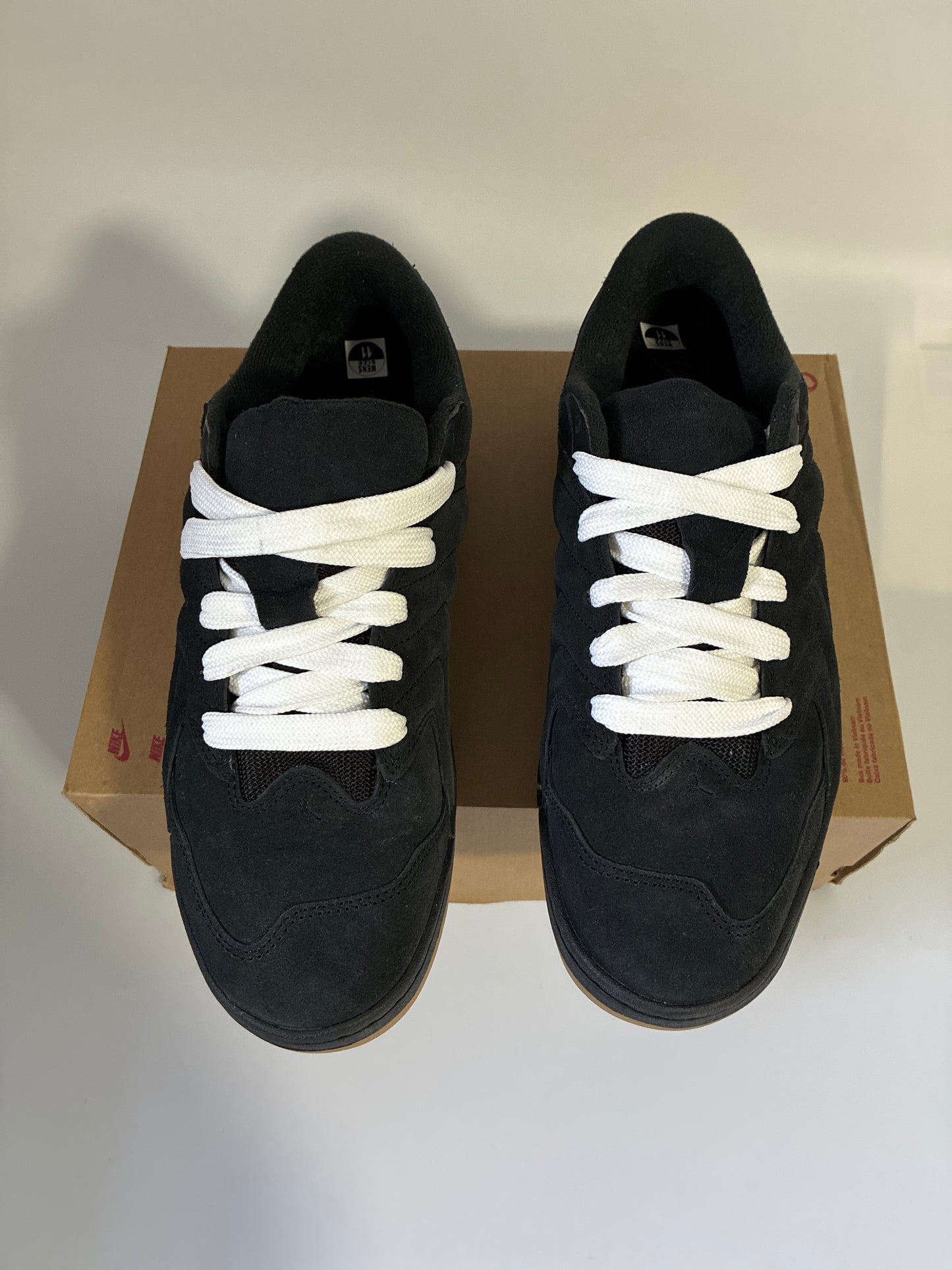 JORDAN SESSION NEW SIZE 11M IB3731
