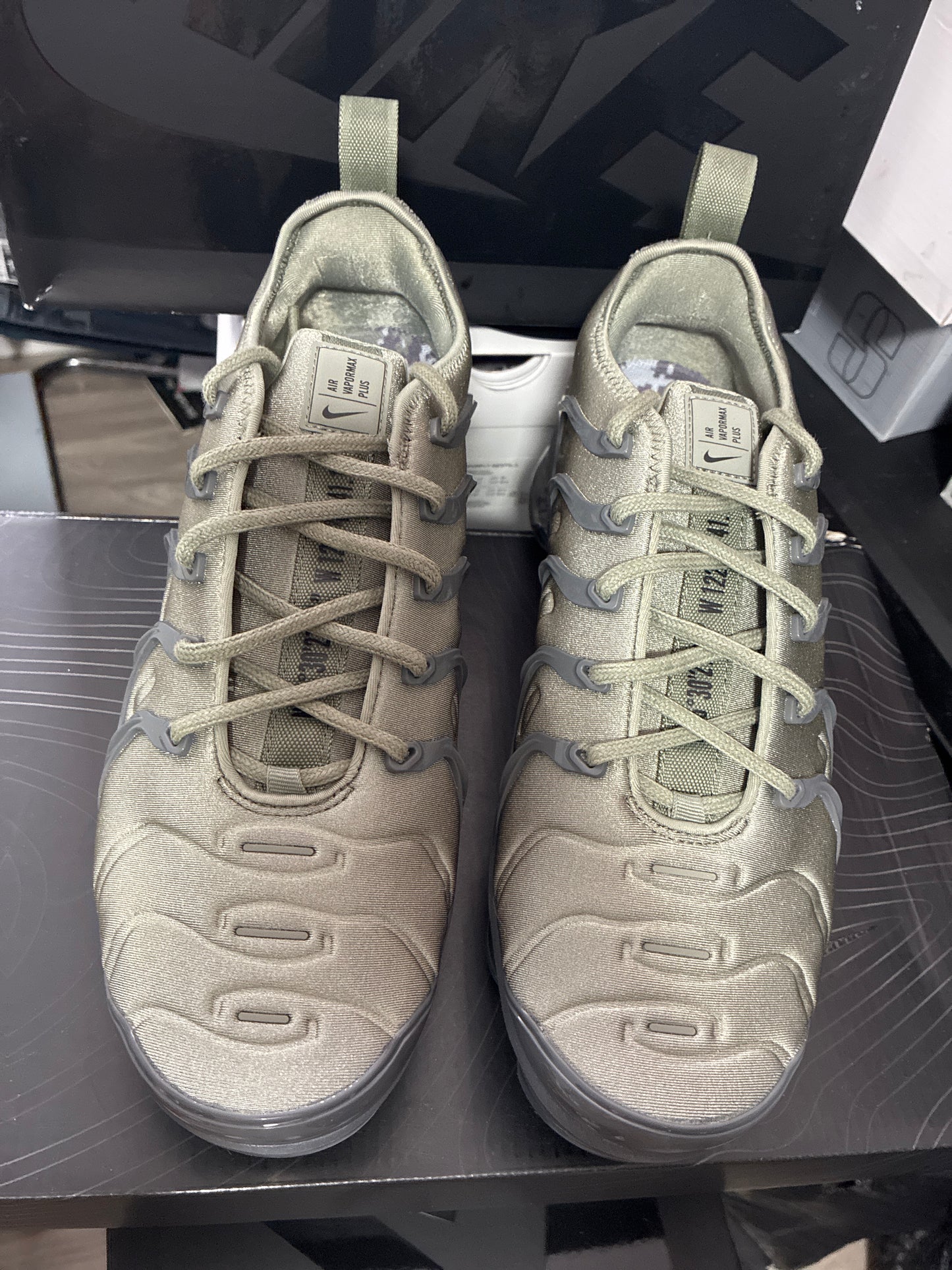 AIR VAPORMAX PLUS