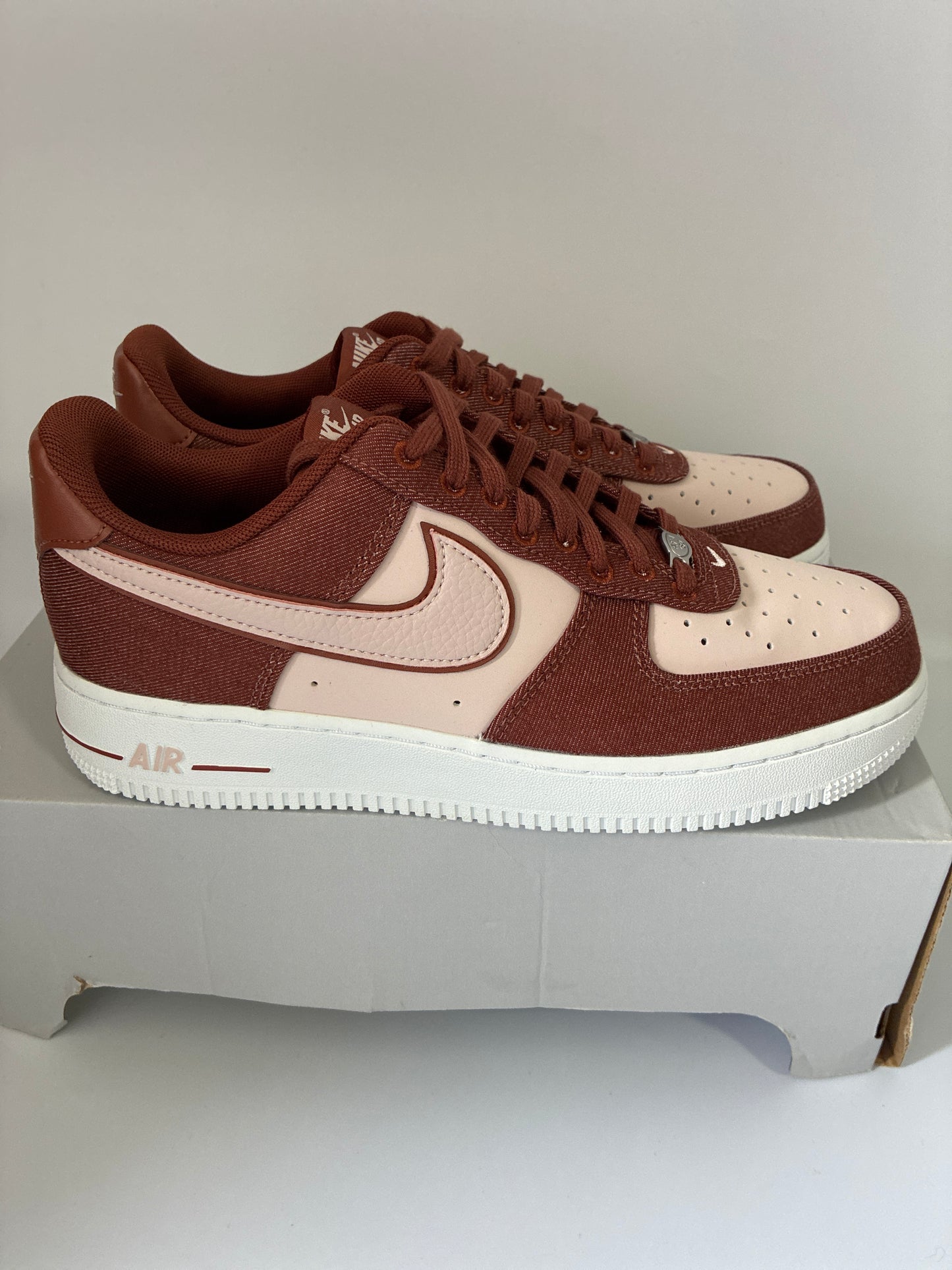 W AIR FORCE 1’07 SE cinnamon/silt red-white new size:10 IB6642 200