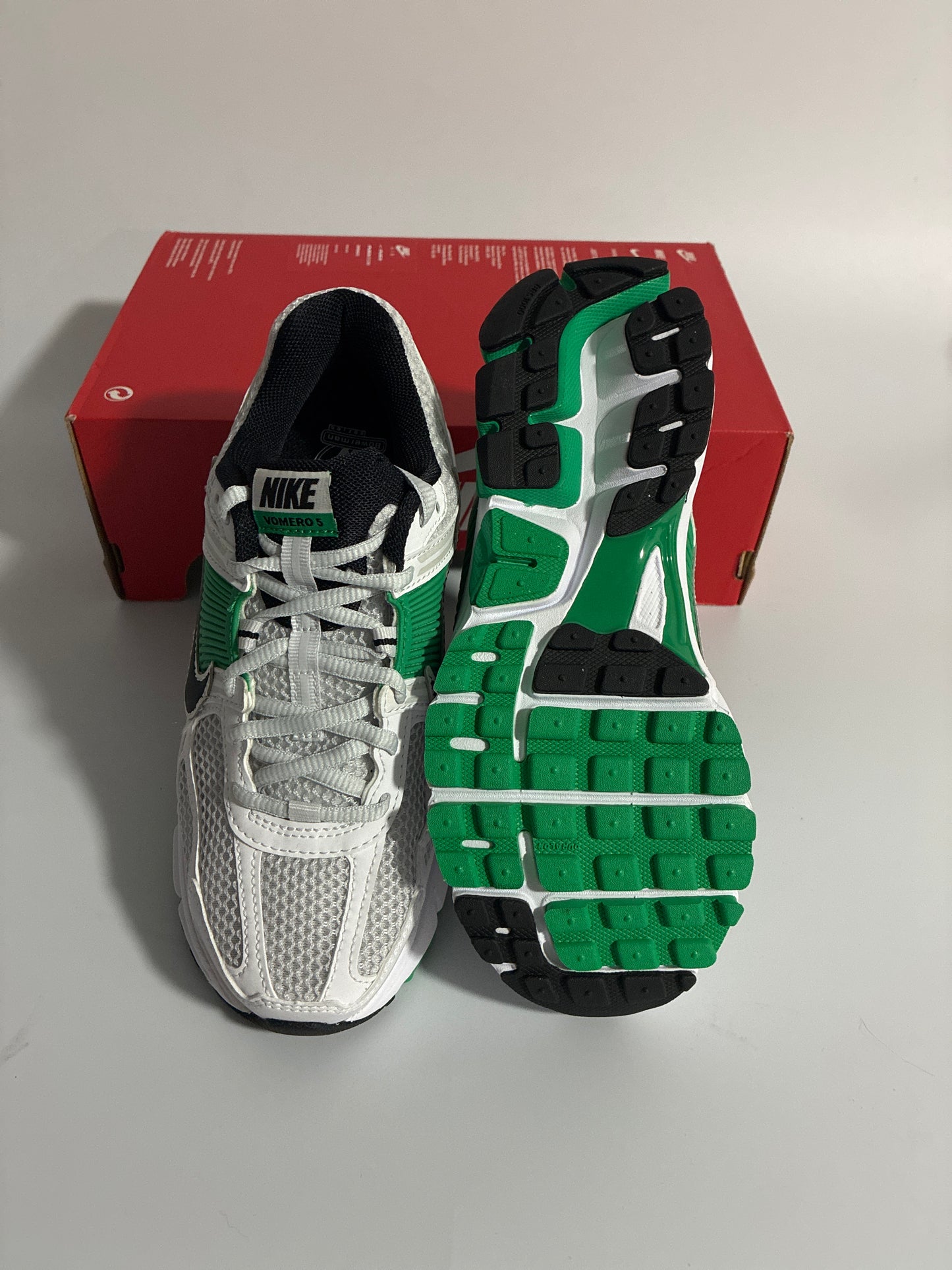 W NIKE ZOOM VOMERO 5 stadium green FJ2028 102