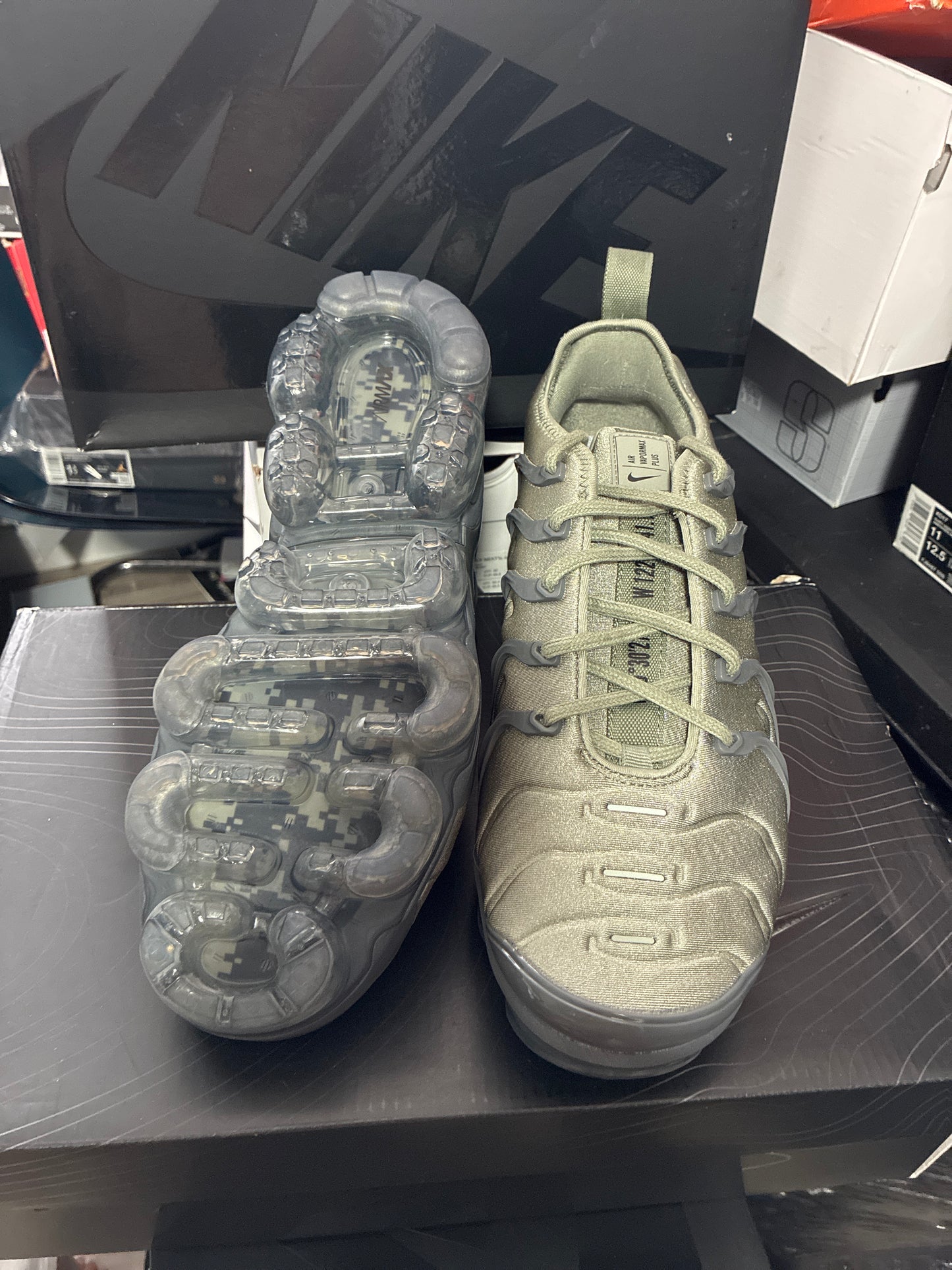 AIR VAPORMAX PLUS