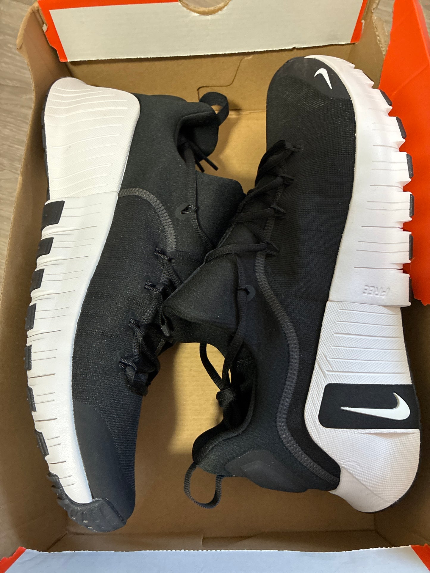 NIKE FREE METCON 6 TB 13M HM3754 001