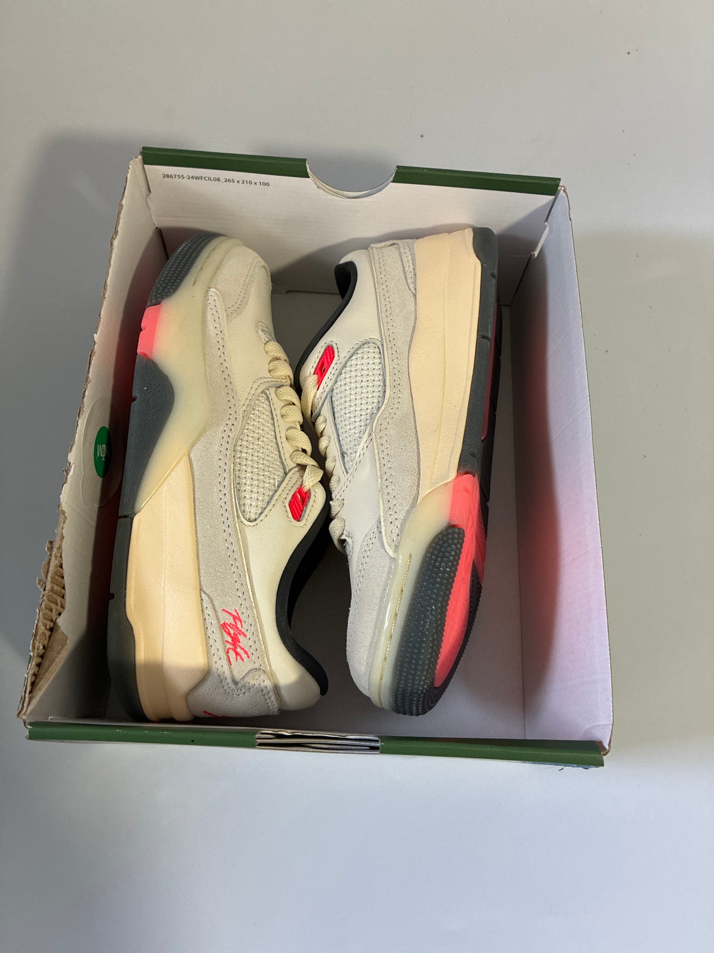 WMNS JORDAN FLIGHT COURT pale ivory/infrared 23-muslin new size 6 FZ9854 108