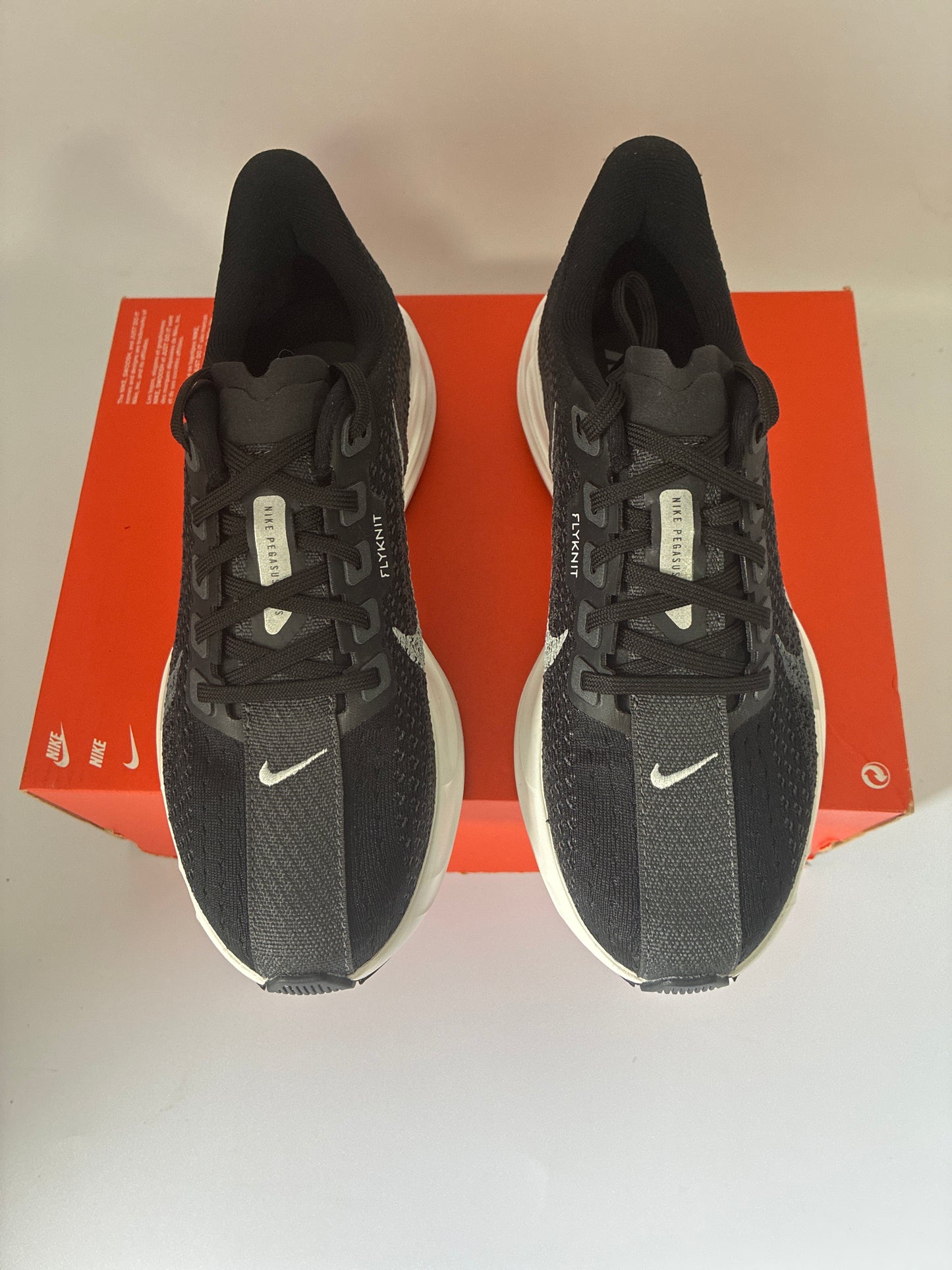 W PEGASUS PLUS black/pure platinum-anthracite new size:5 FQ7261 002