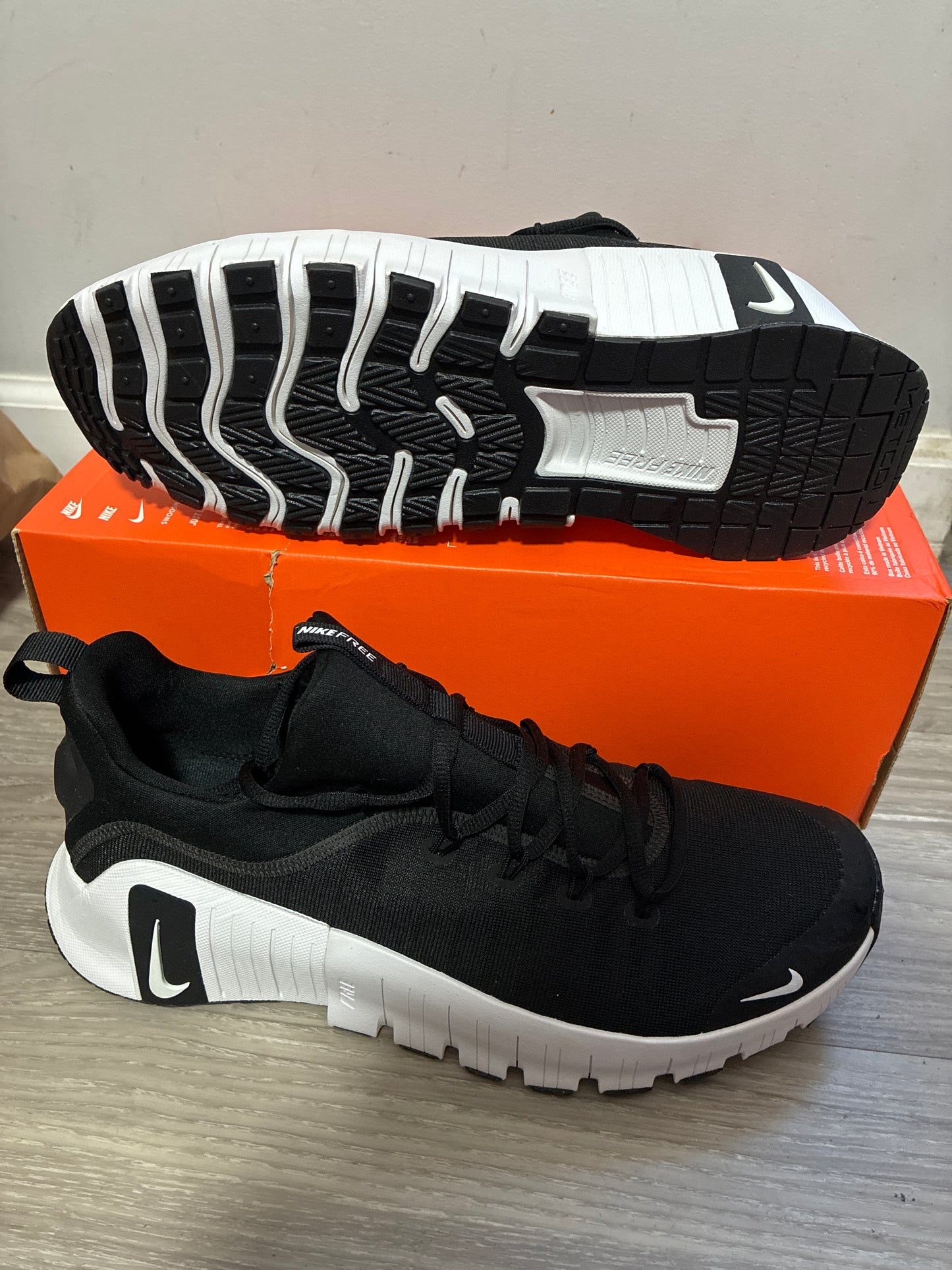 NIKE FREE METCON 6 TB 13M HM3754 001