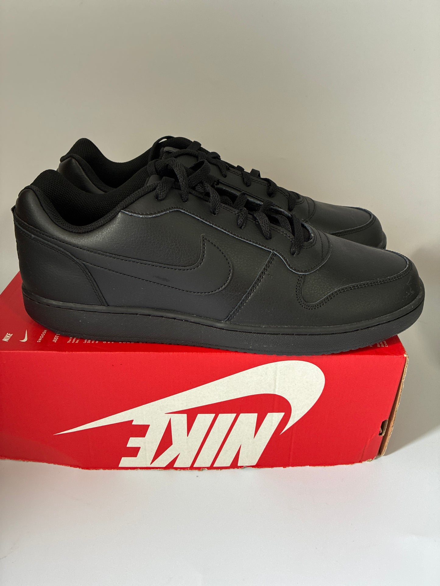 NIKE EBERNON LOW black/black new size:15MEN