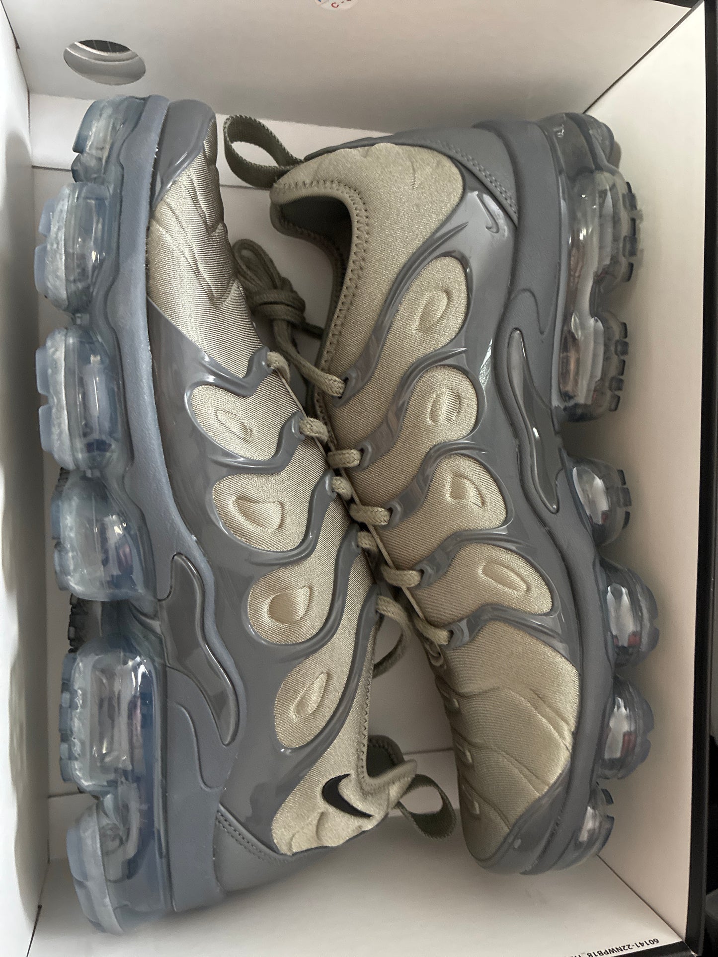 AIR VAPORMAX PLUS