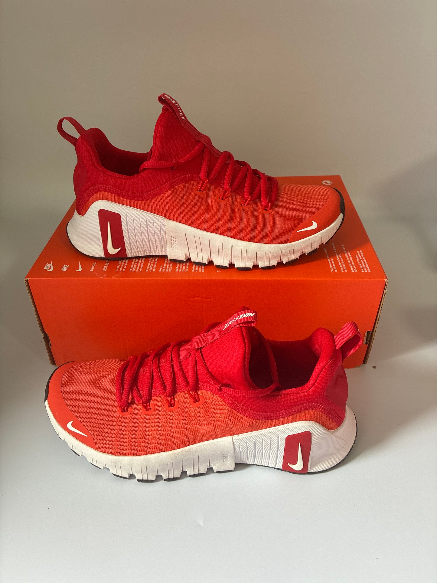 W NIKE FREE METCON 6 picante red/white size:9 new FJ7126 604