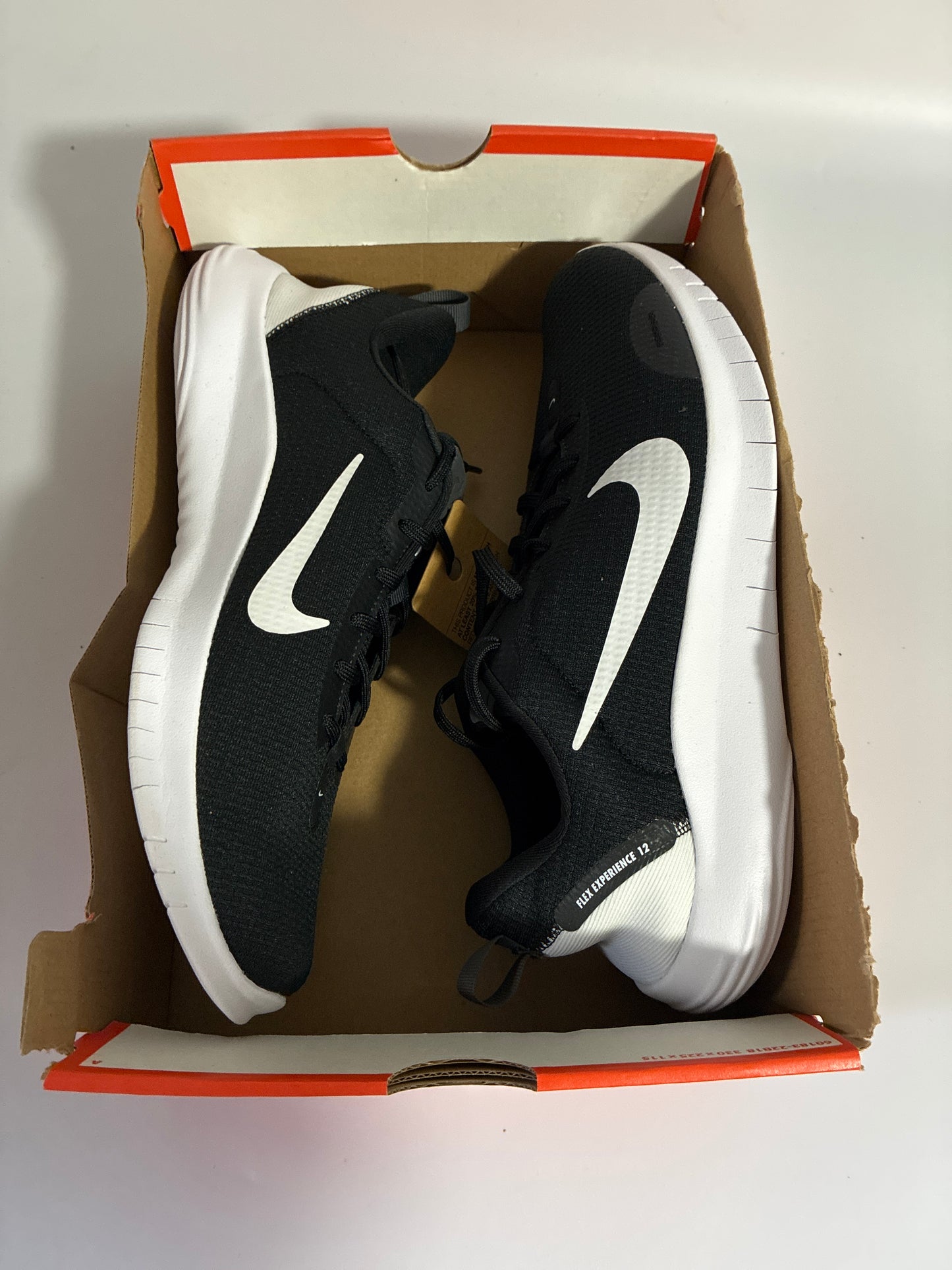 NIKE FLEX EXPERIENCE RN 12 black/white-DK smoke grey new size:11men DV0740 004